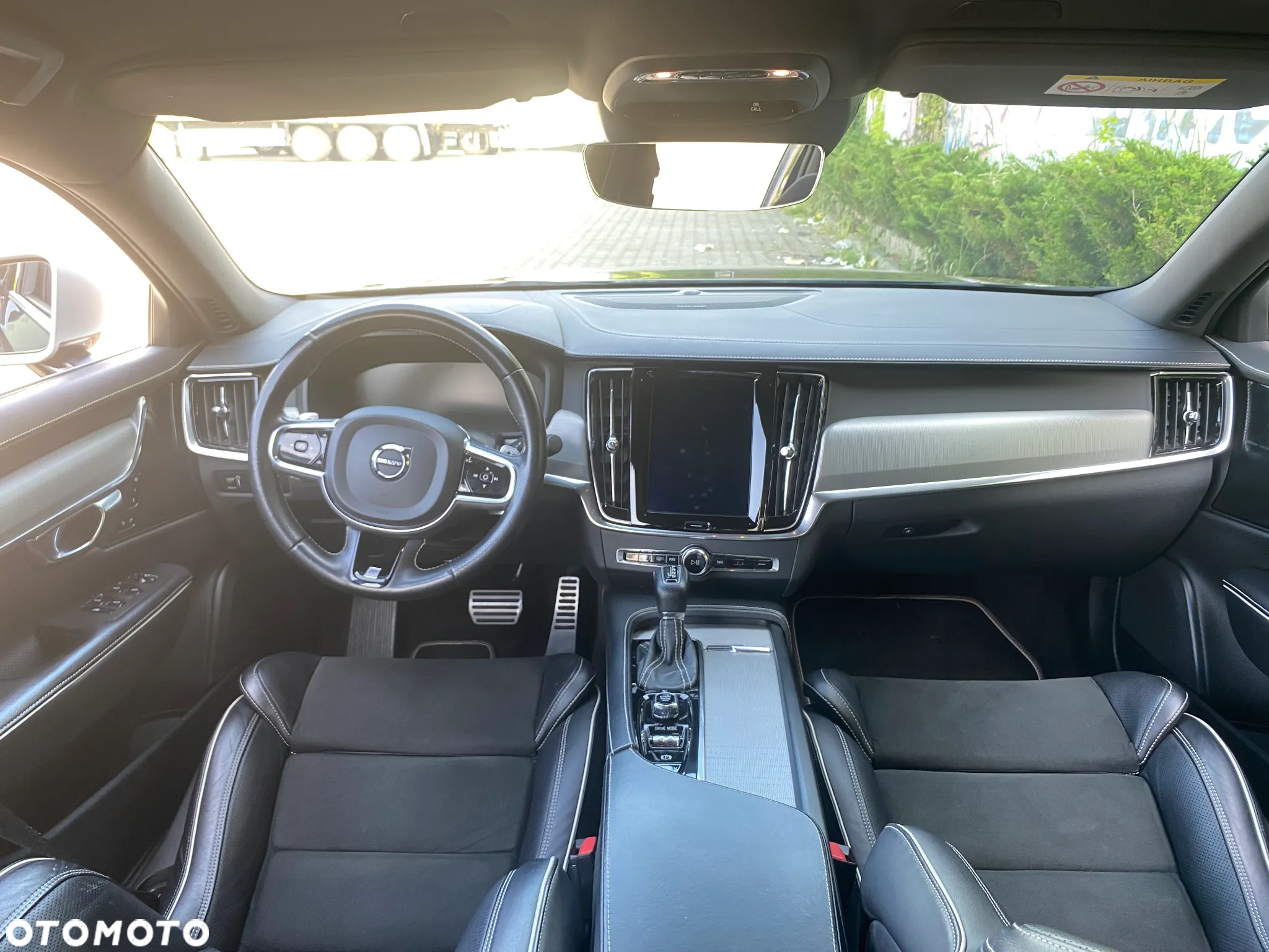 Volvo S90 D5 AWD R-Design - 23