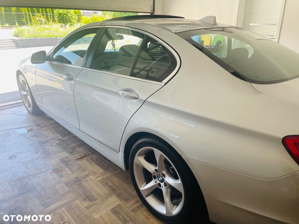 BMW Seria 5 520d Luxury Line - 10