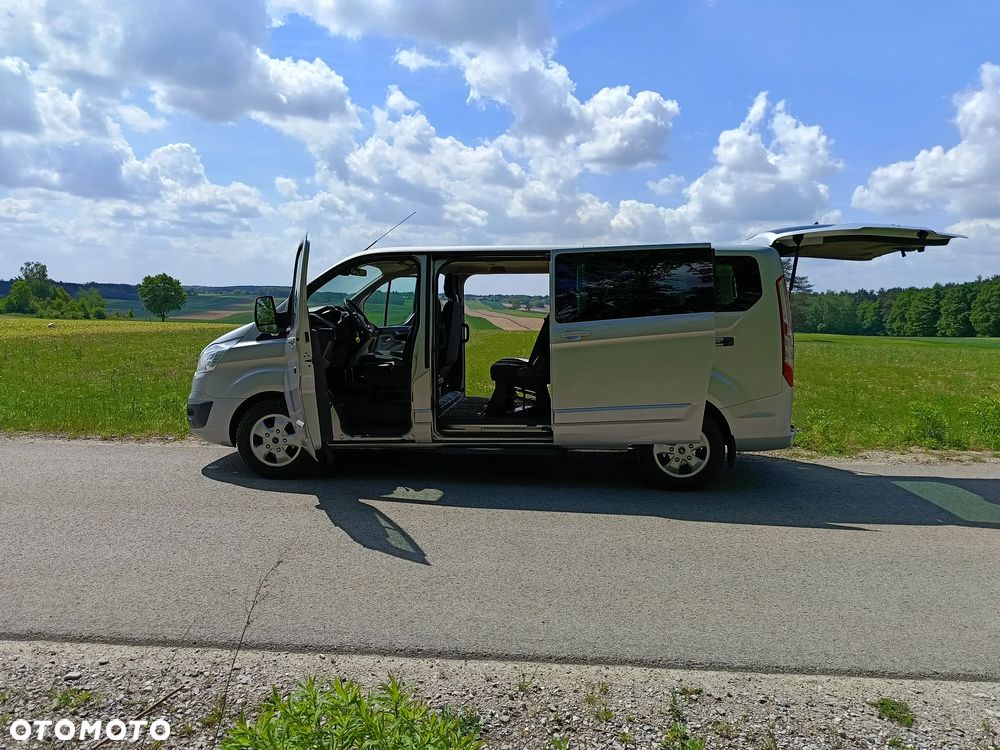 Ford Tourneo Custom - 6
