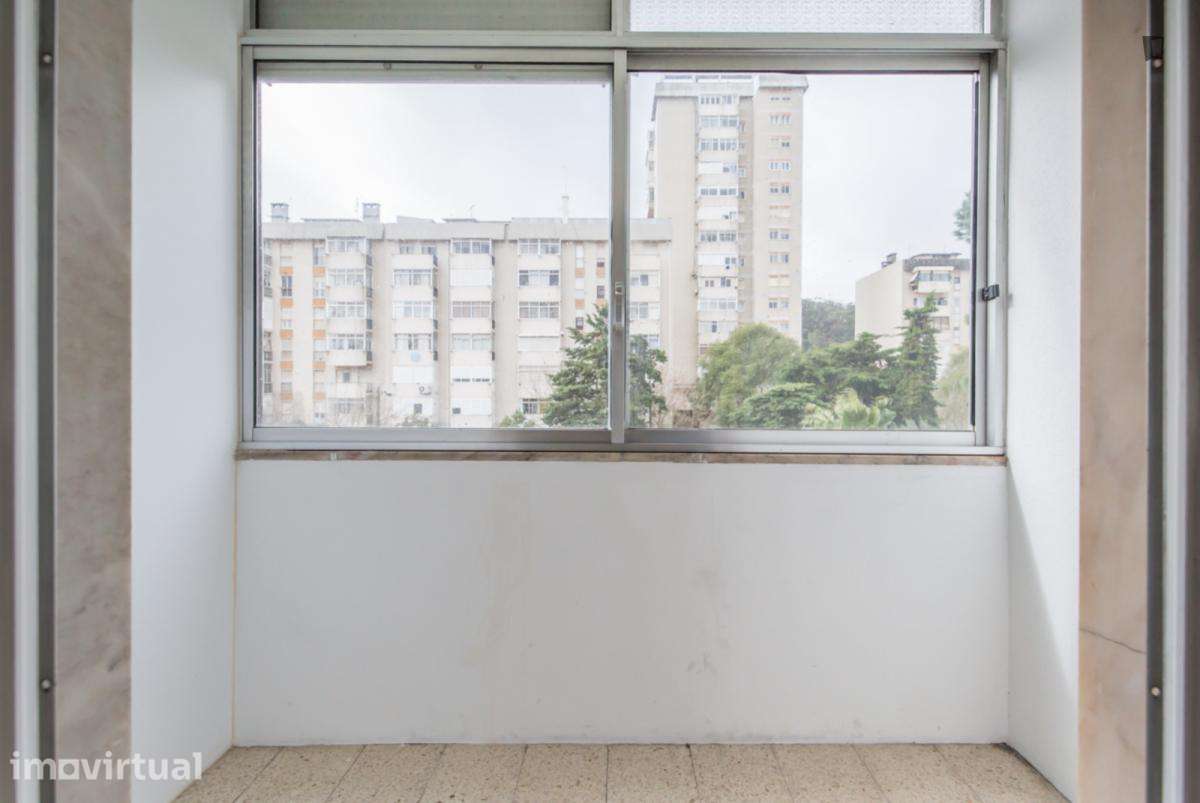 Quarto - localizado em Benfica Lisbon - Grande imagem: 2/14