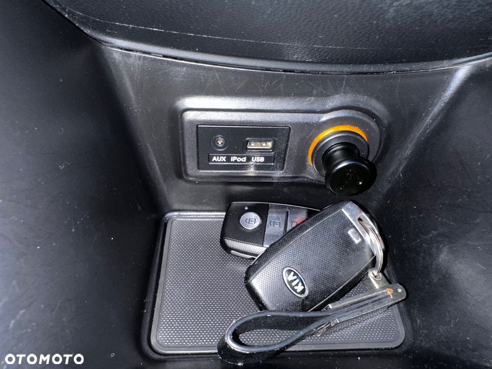 Kia Venga 1.6 CRDi 128 Business Line - 34