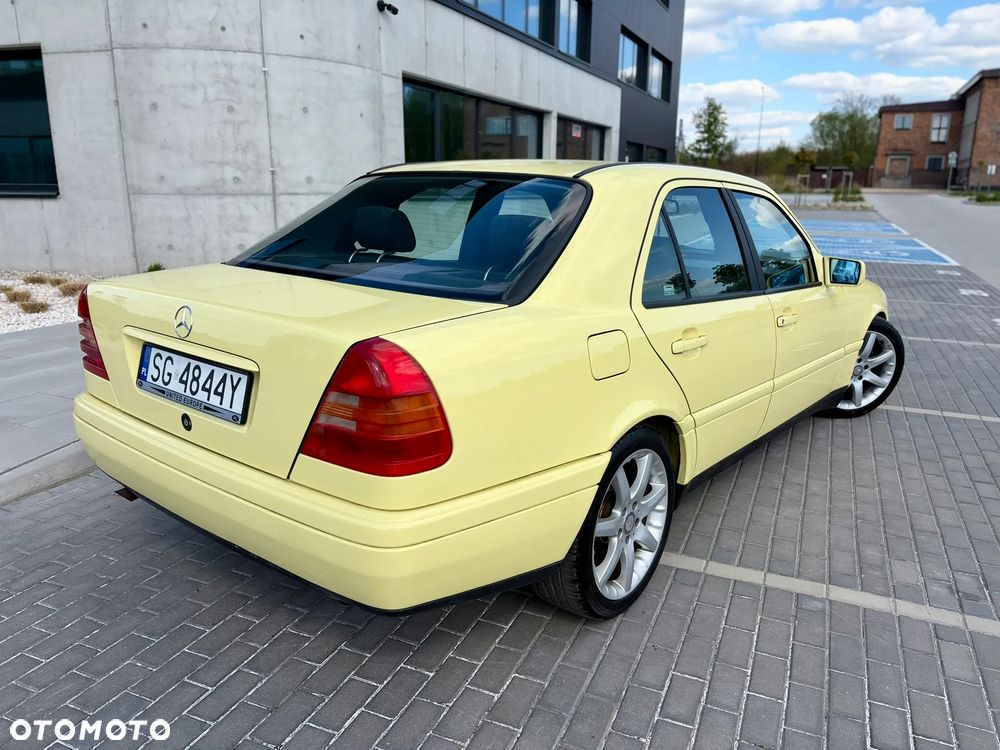 Mercedes-Benz Klasa C 180 Esprit - 14