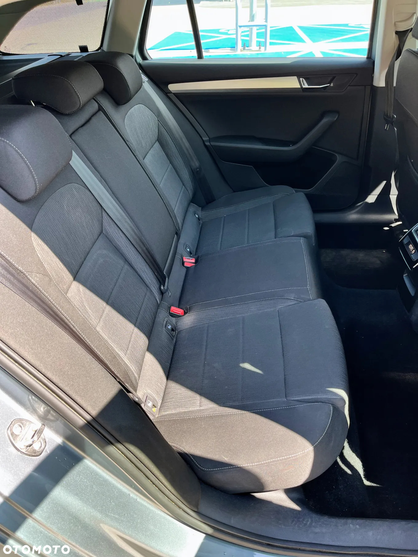 Skoda Superb 1.6 TDI Ambition DSG - 27