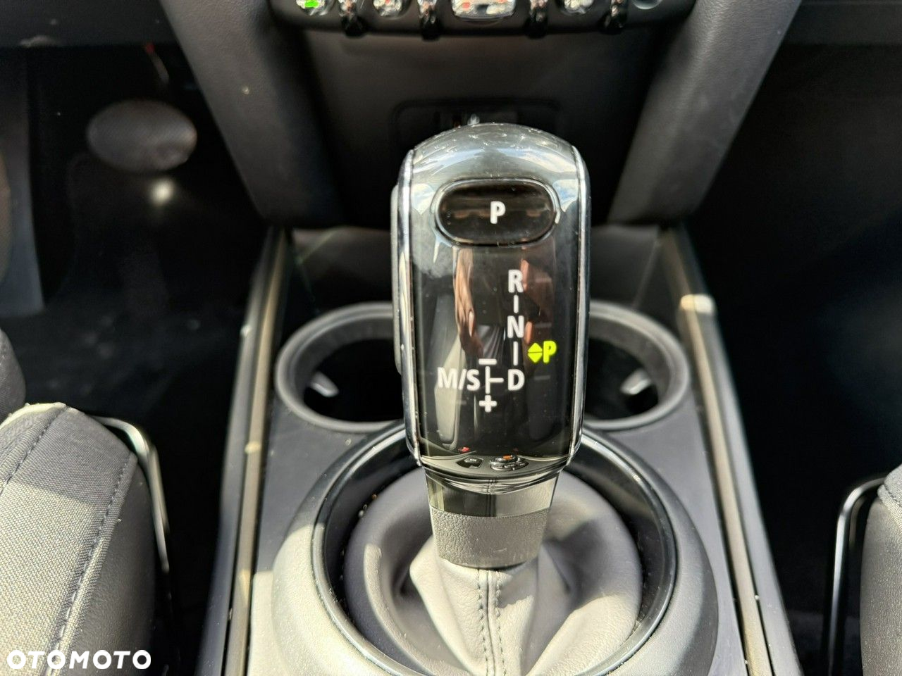 MINI Countryman - 25
