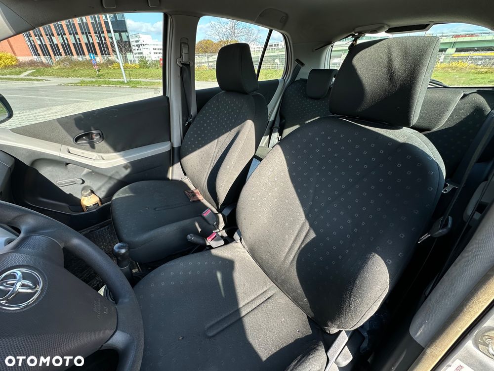 Toyota Yaris 1.0 Luna A/C - 9