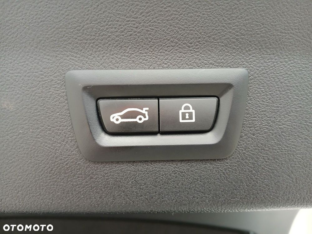 BMW X4 xDrive20d sport - 26