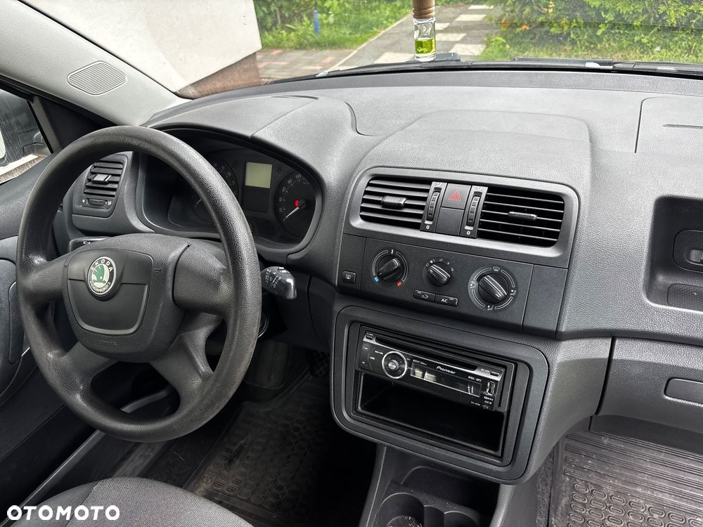 Skoda Fabia - 6