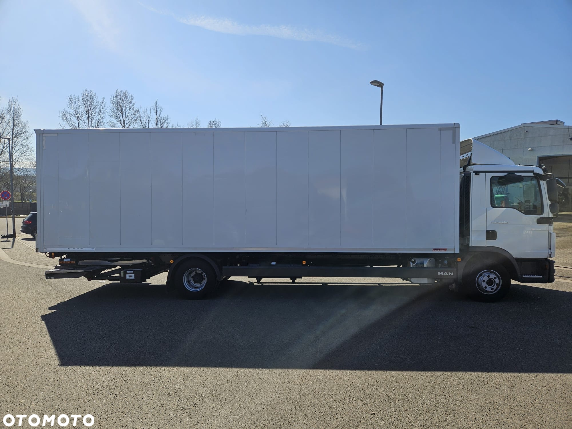 MAN TGL 12.220 - 4