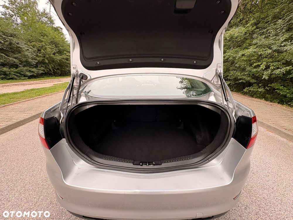 Ford Mondeo - 18