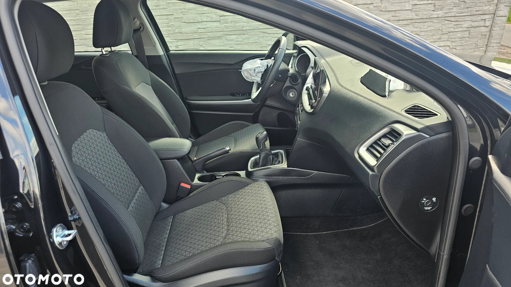 Kia Ceed 1.0 T-GDI 120 OPF Edition 7 - 11