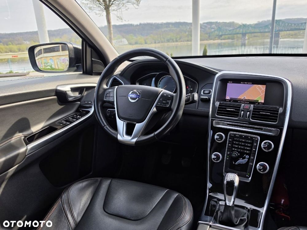Volvo XC 60 - 31