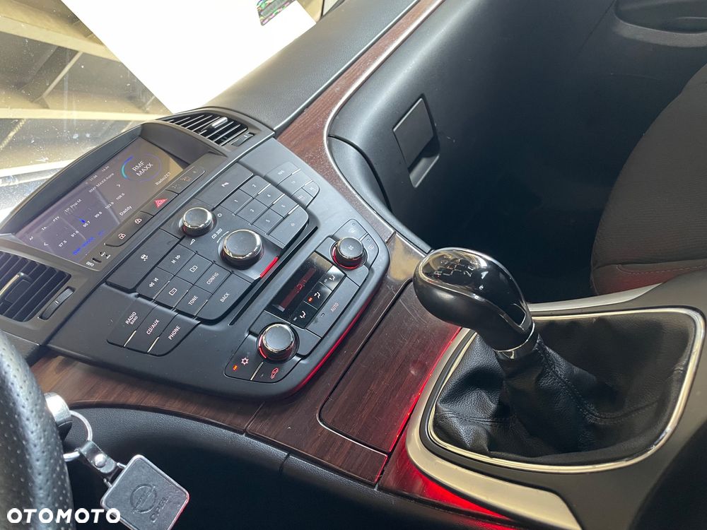 Opel Insignia 2.0 CDTI - 18