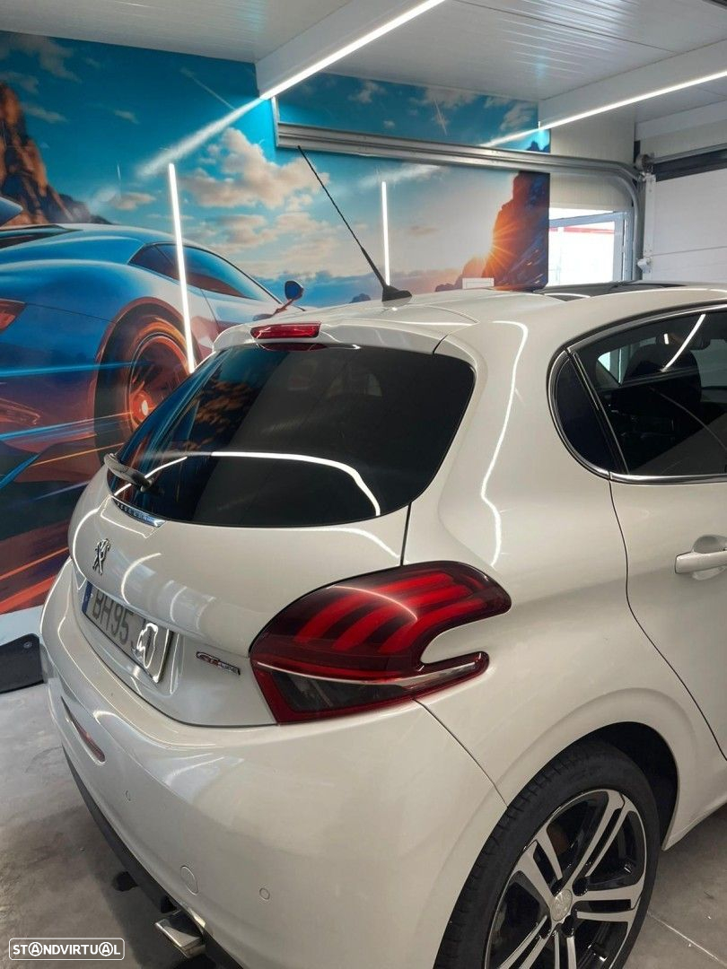 Peugeot 208 1.6 BlueHDi GT Line - 8