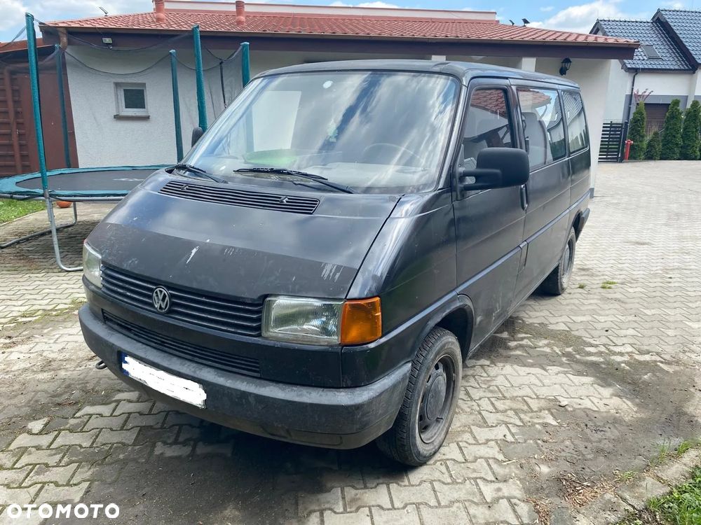 Volkswagen Transporter - 1