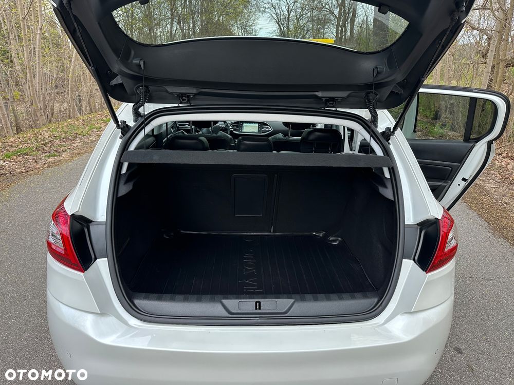 Peugeot 308 PureTech 130 GPF EAT8 Stop & Start GT - 13