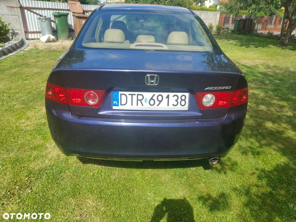 Honda Accord 2.0 Comfort - 3