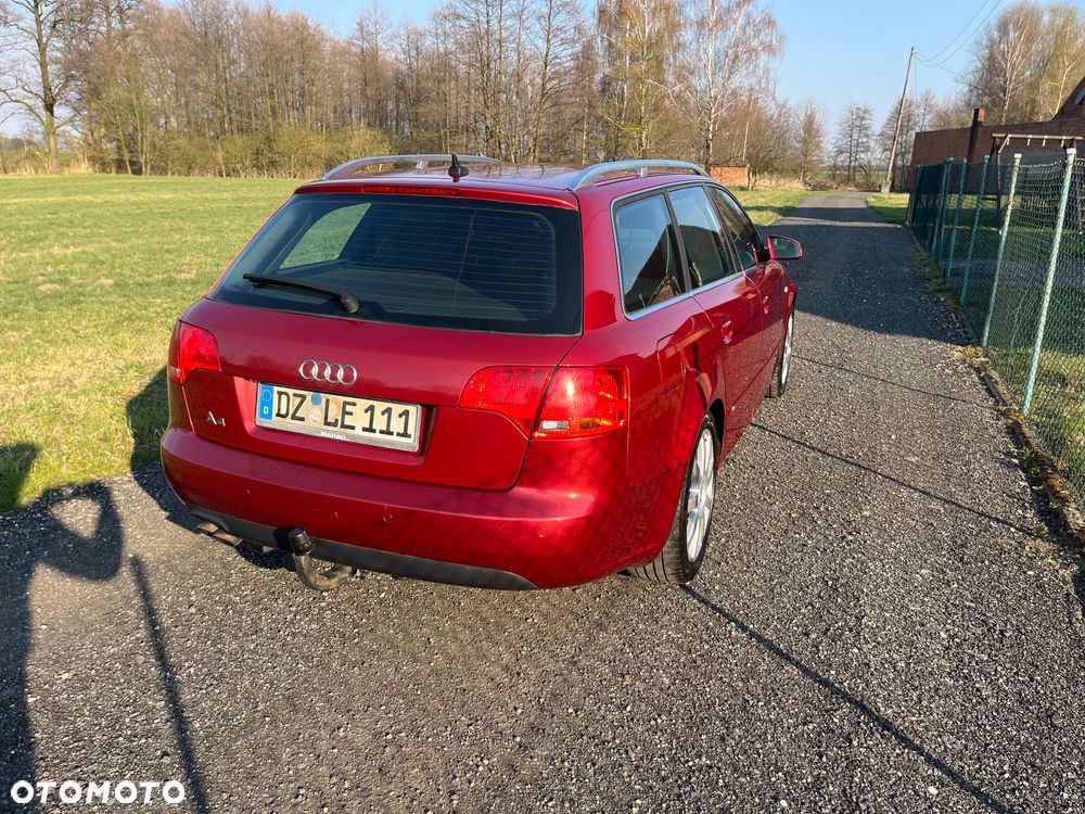Audi A4 Avant 2.0 TDI - 9