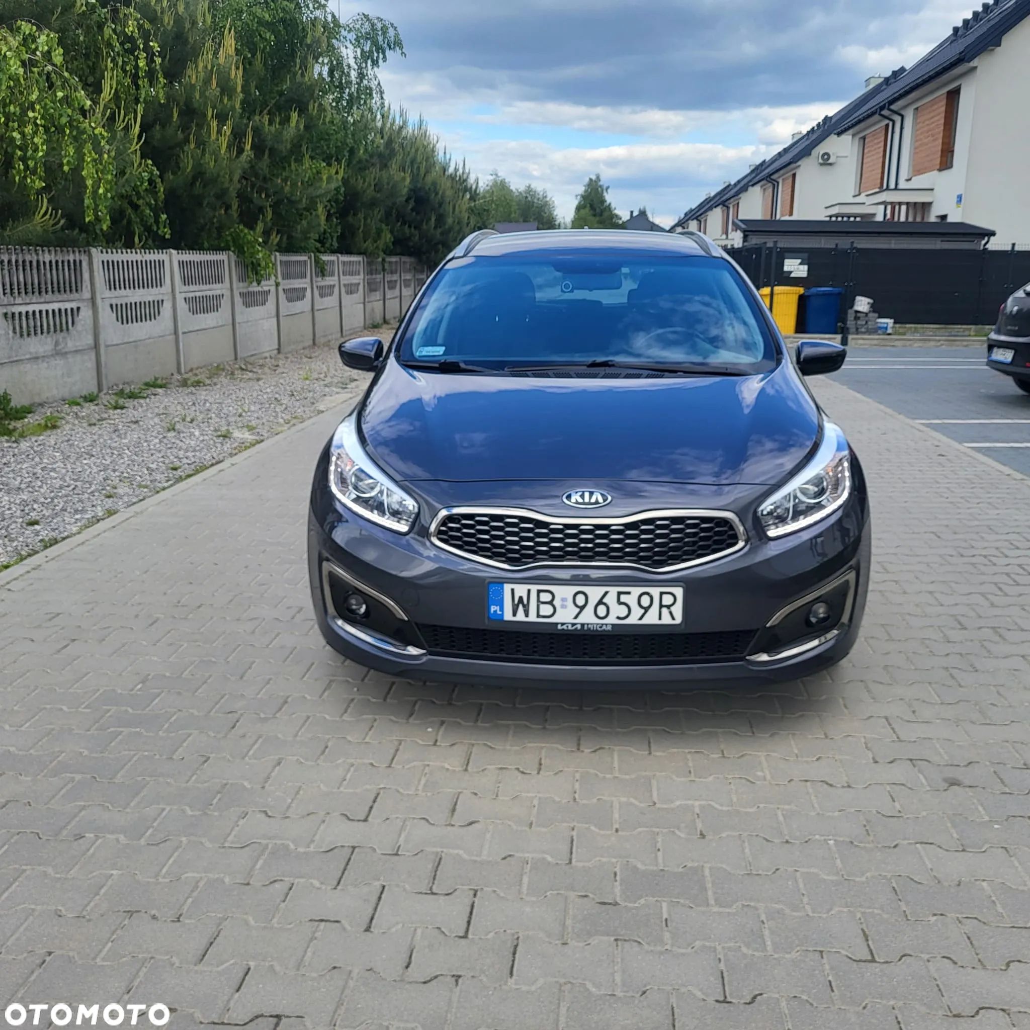 Kia Ceed - 1