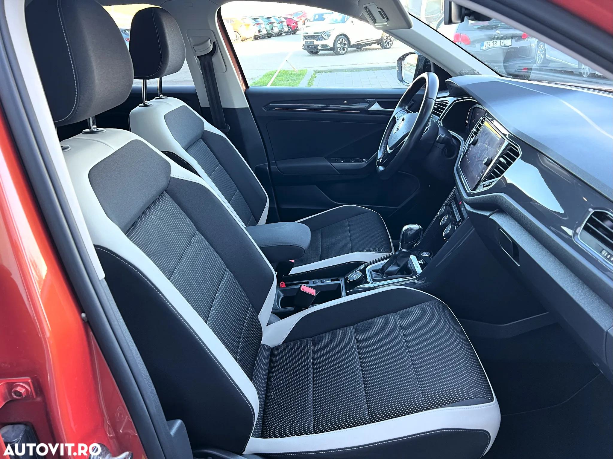 Volkswagen T-ROC 2.0 TDI 4Mot DSG Sport - 18