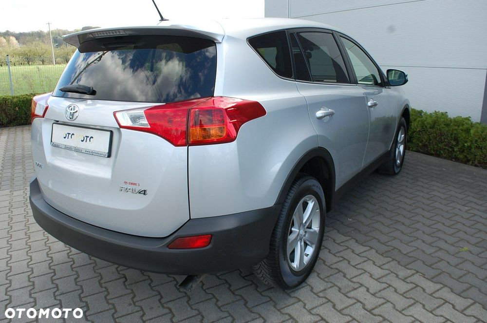 Toyota RAV4 - 4