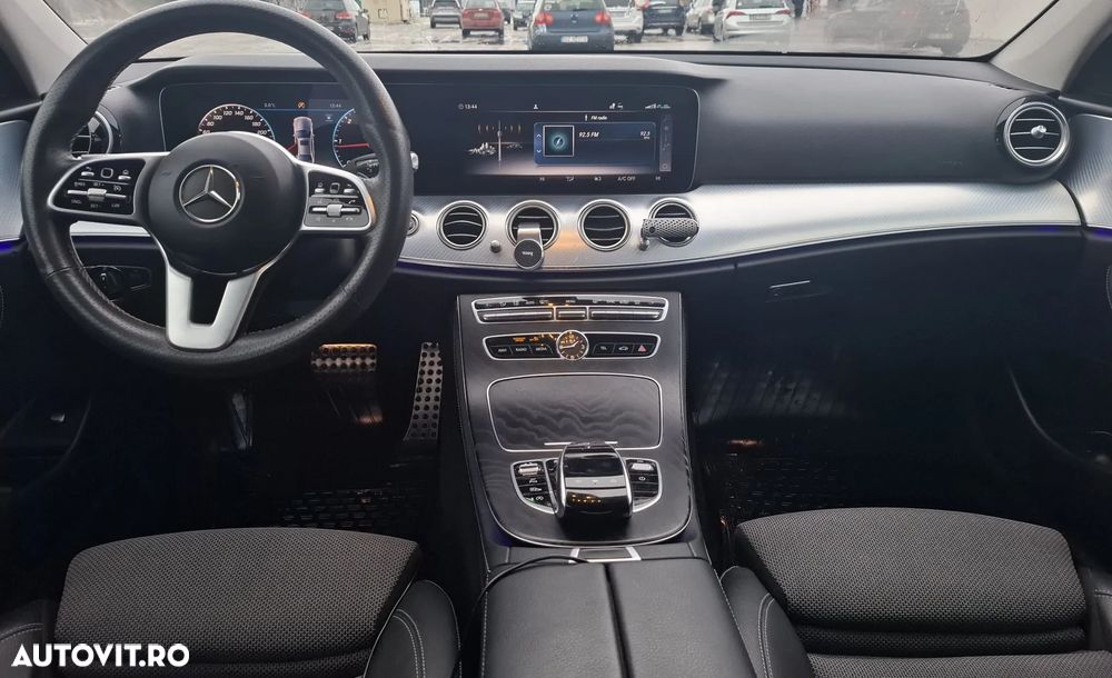 Mercedes-Benz E 220 d 9G-TRONIC - 9