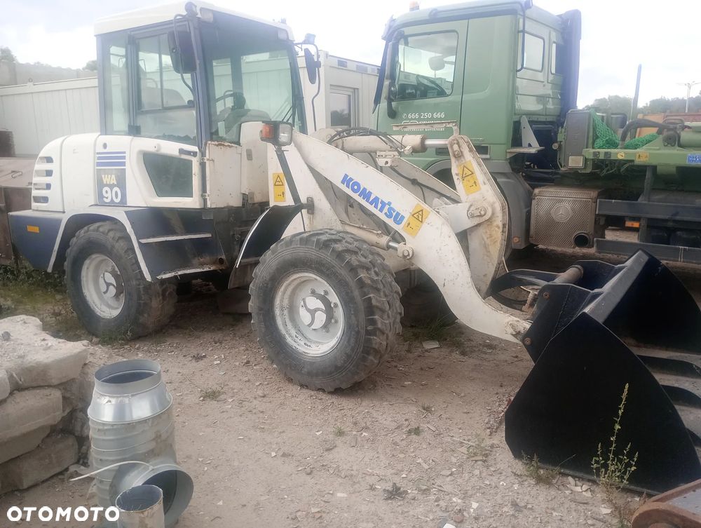 Komatsu WA90-3H - 3