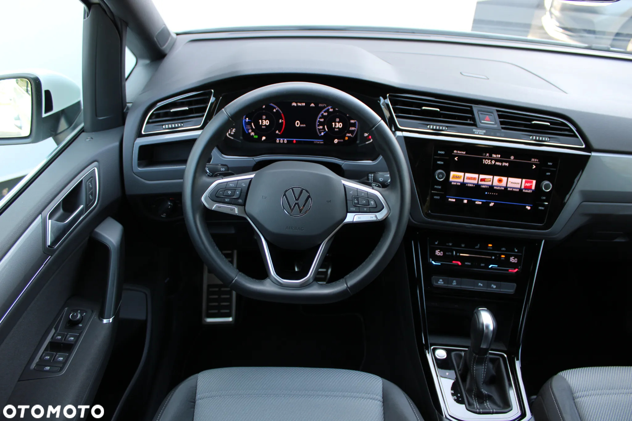 Volkswagen Touran 2.0 TDI BMT Highline DSG - 13