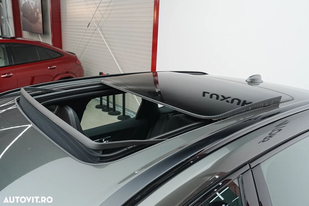 Volvo XC 60 Recharge T6 Twin Engine eAWD R-Design Expression - 31