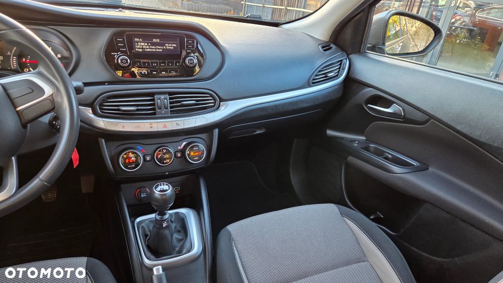 Fiat Tipo 1.4 16V More - 29