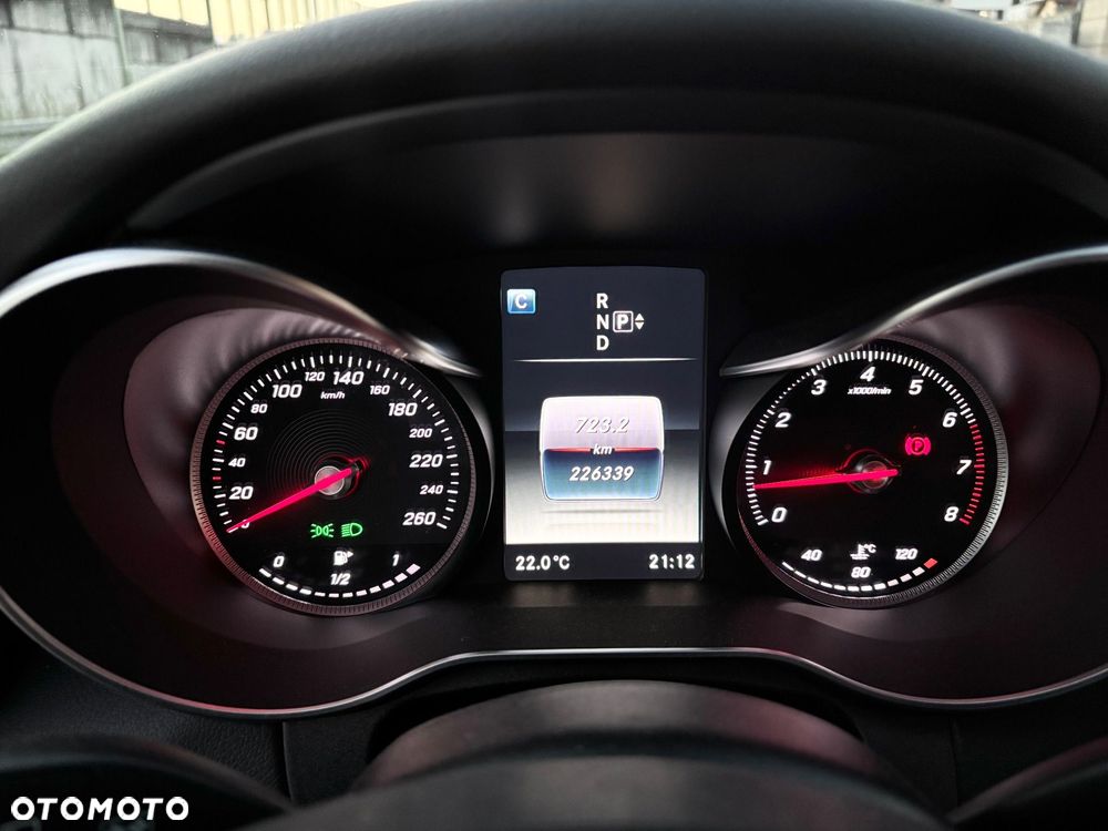 Mercedes-Benz Klasa C 180 7G-TRONIC Exclusive - 17