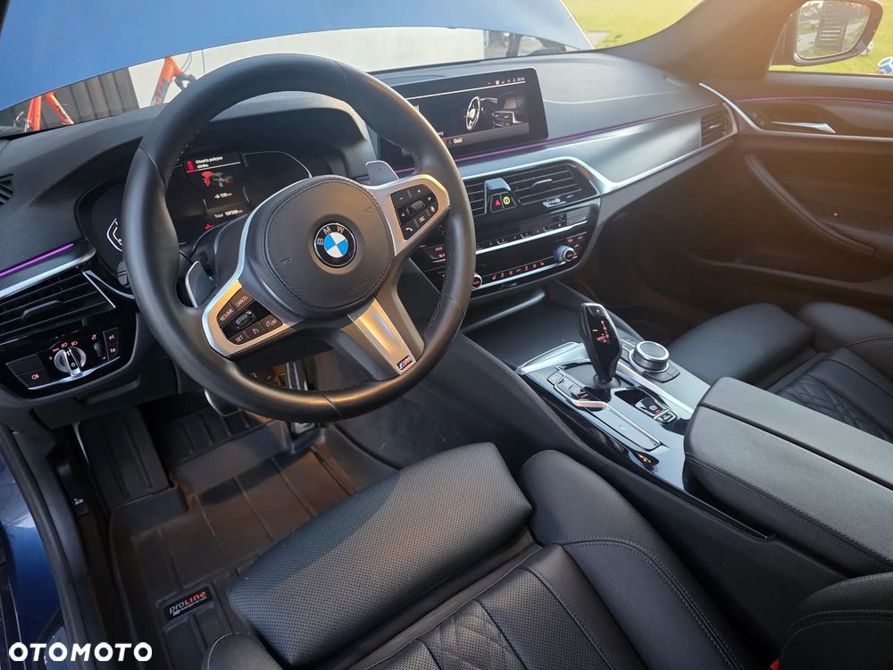 BMW Seria 5 520d xDrive MHEV Sport - 16