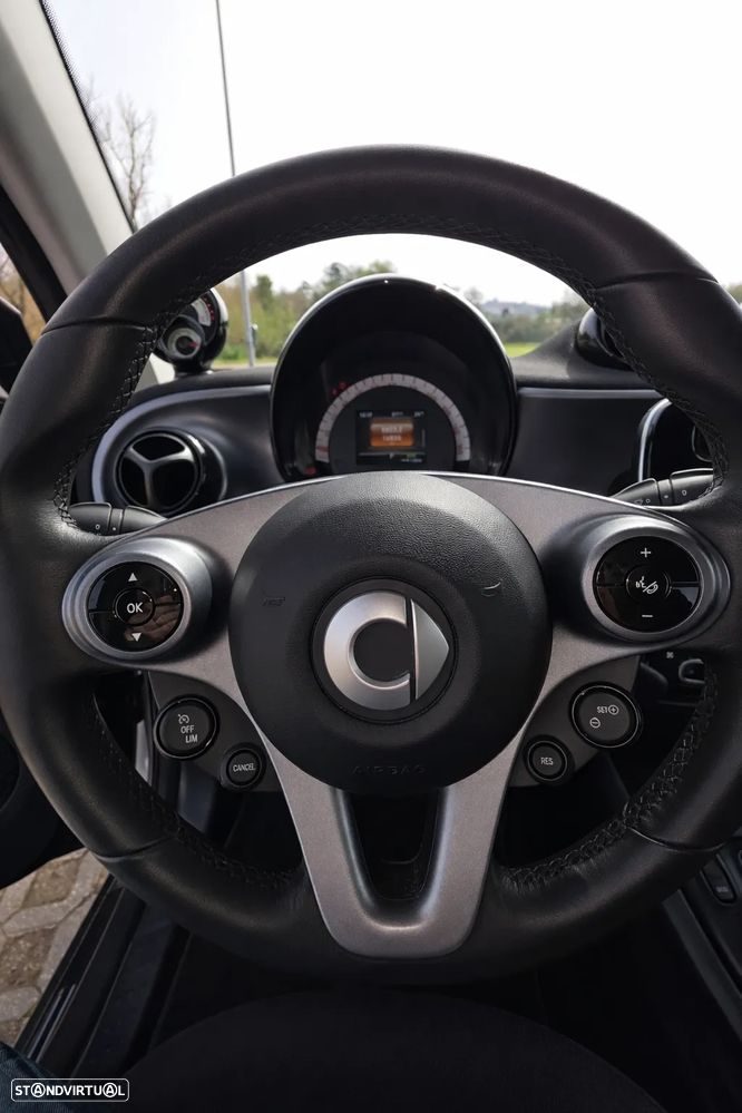 Smart ForTwo Coupé EQ passion - 22