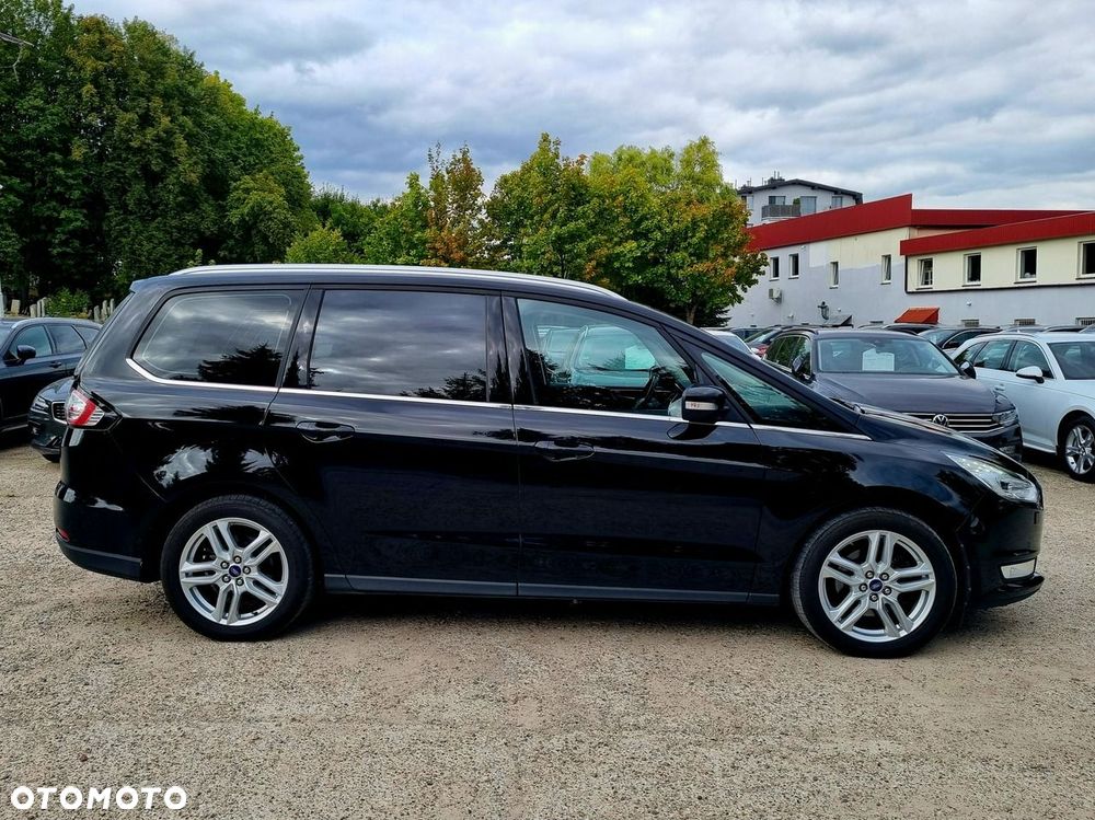 Ford Galaxy 2.0 EcoBlue Twin-Turbo Titanium - 4