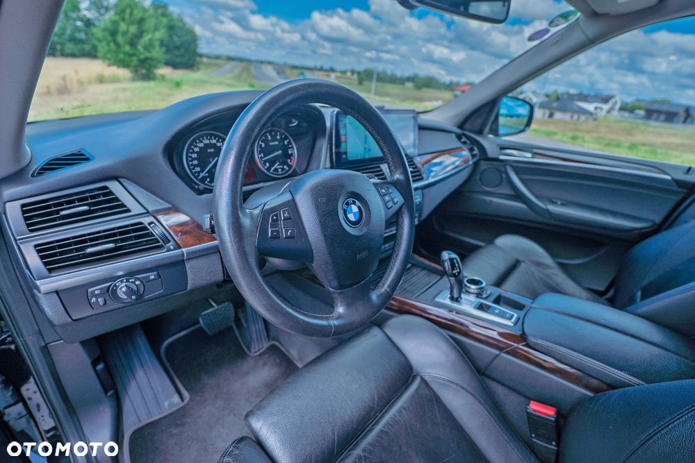 BMW X5 xDrive35i - 9