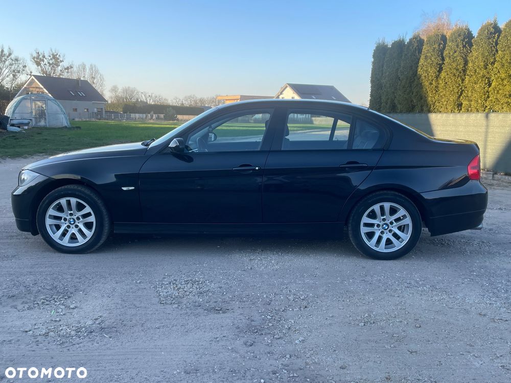 BMW Seria 3 318i Edition Exclusive - 8