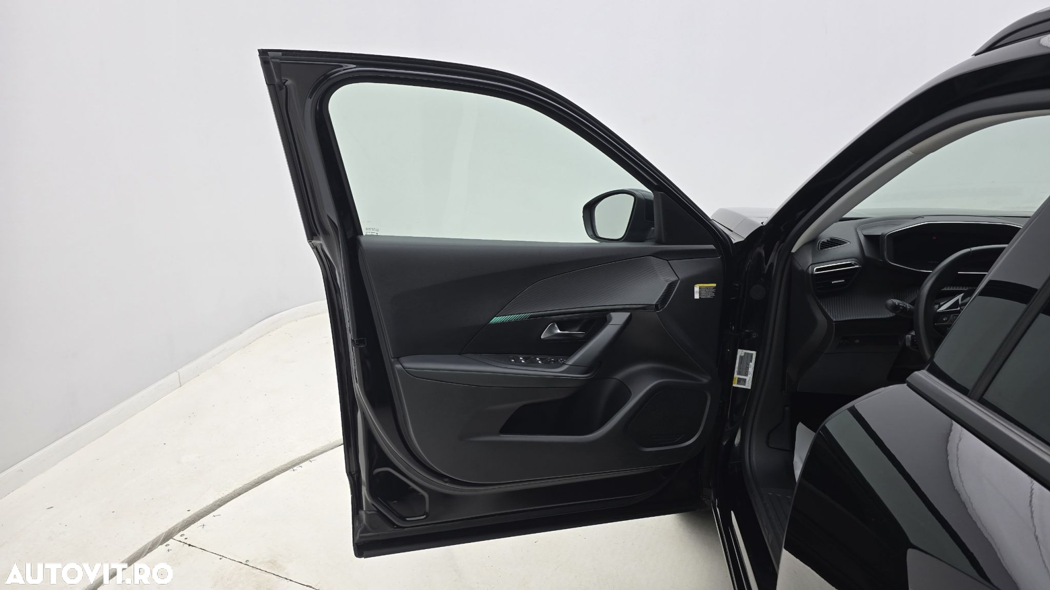 Peugeot 2008 - 11