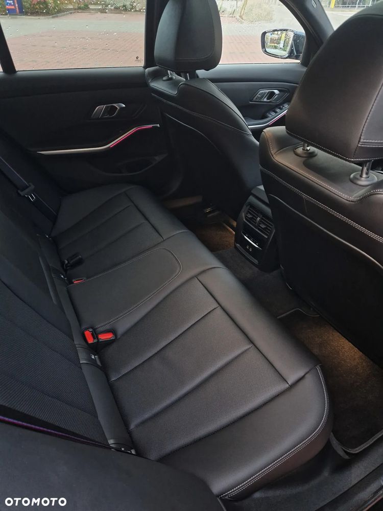 BMW Seria 3 - 18