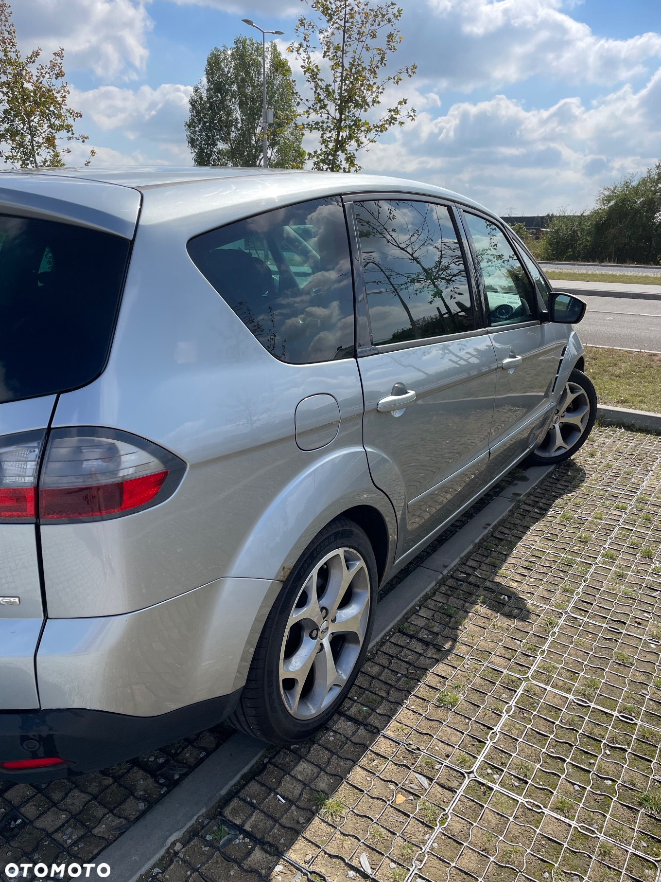 Ford S-Max 2.0 TDCi Trend - 17
