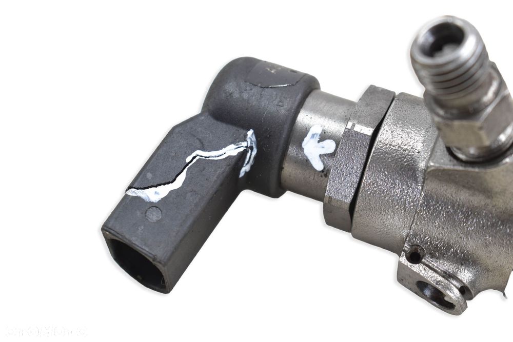 Wtryskiwacz PASSAT B7 GOLF VI AUDI A3 8P SEAT LEON II 1.6 TDI A2C9626040080 - 2