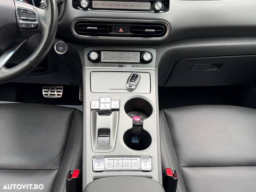 Hyundai KONA BEV 204 CP 64.8 kWh Luxury - 16
