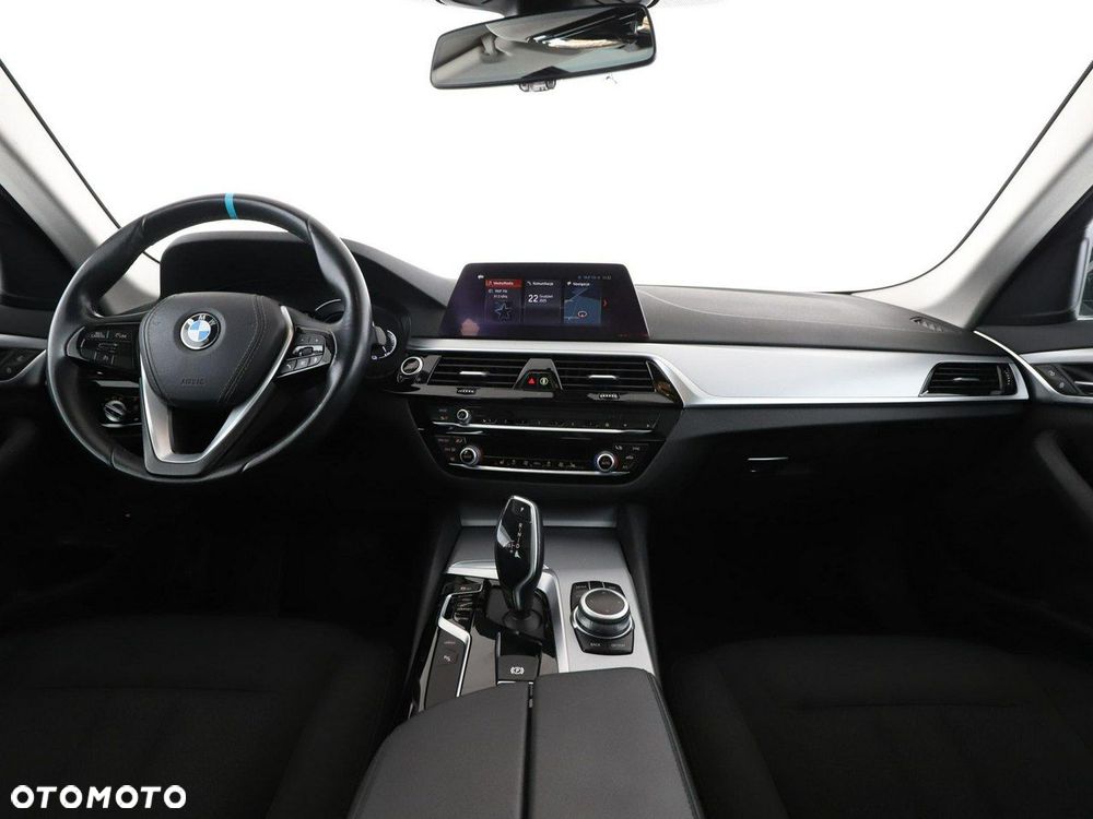 BMW Seria 5 - 16