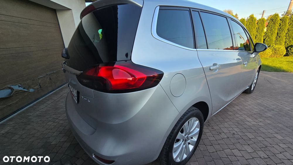 Opel Zafira - 18