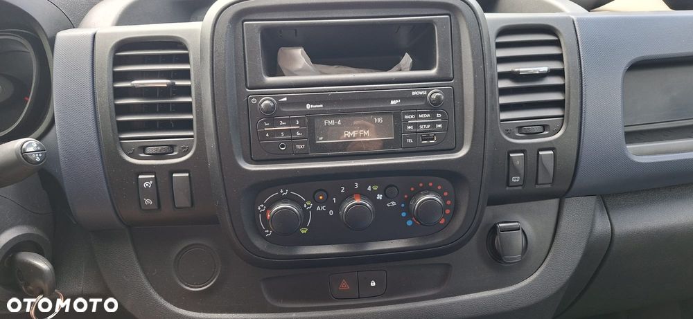 Opel Vivaro - 12