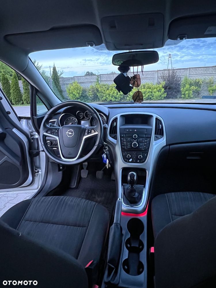 Opel Astra 1.6 Enjoy - 14