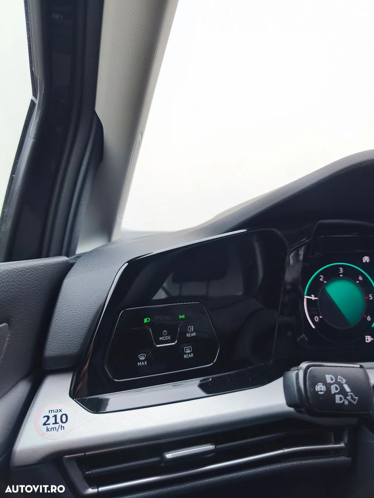 Volkswagen Golf 2.0 TDI 116CP Life - 20