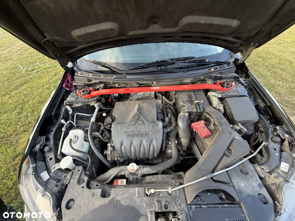 Mitsubishi Lancer - 8