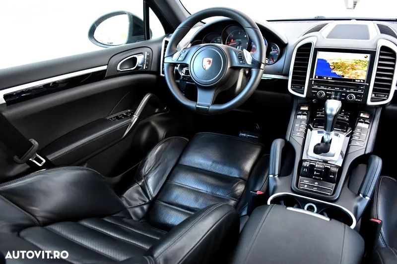 Porsche Cayenne Diesel Tiptronic S - 16