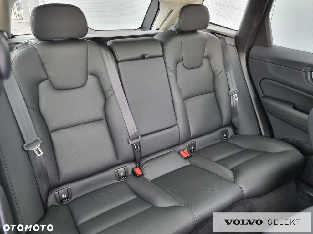 Volvo XC 60 - 21