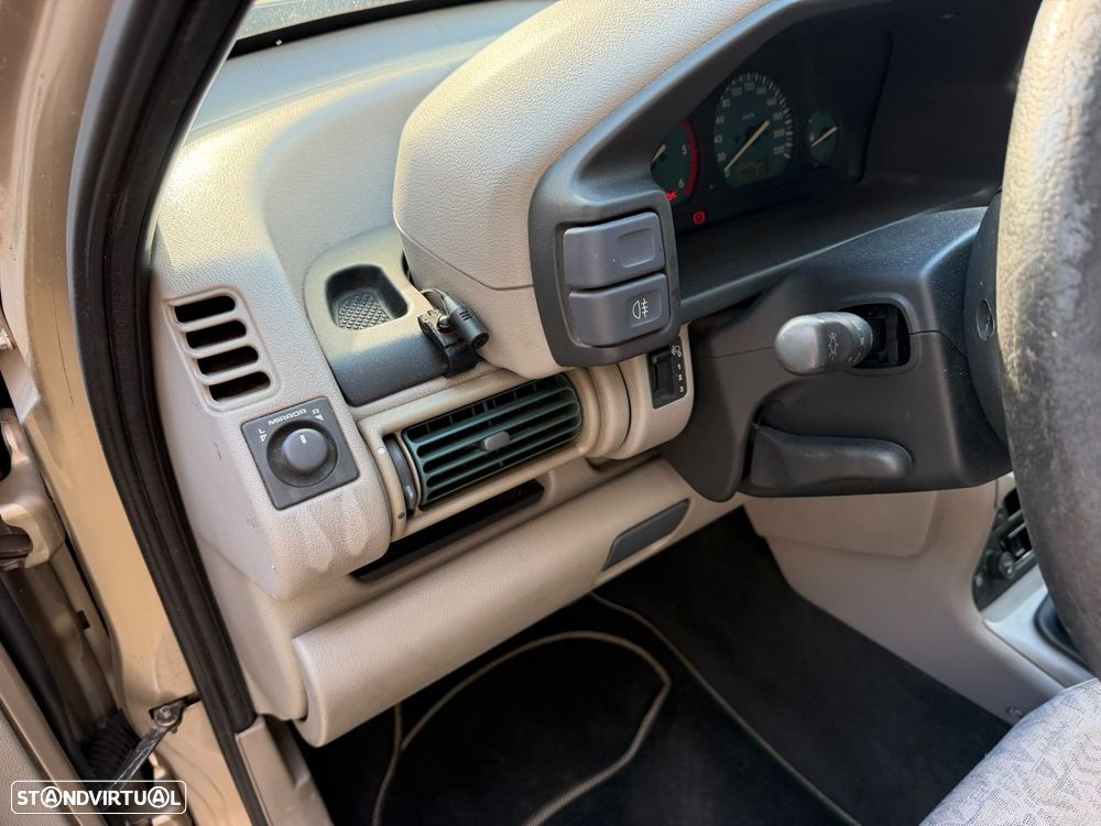 Land Rover Freelander 2.0 di - 10