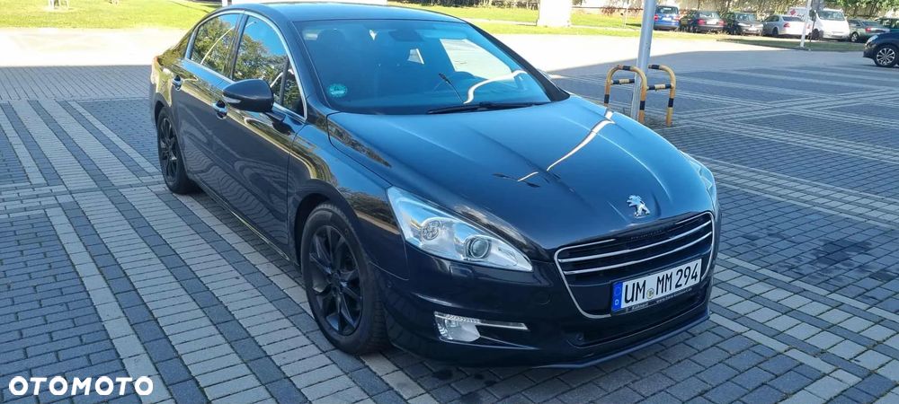 Peugeot 508 RXH Hybrid4 - 2